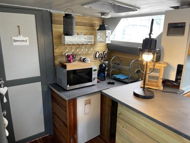 וויסטרהאם Exceptionnel Bateau Maison Reine Mathilde מראה חיצוני תמונה